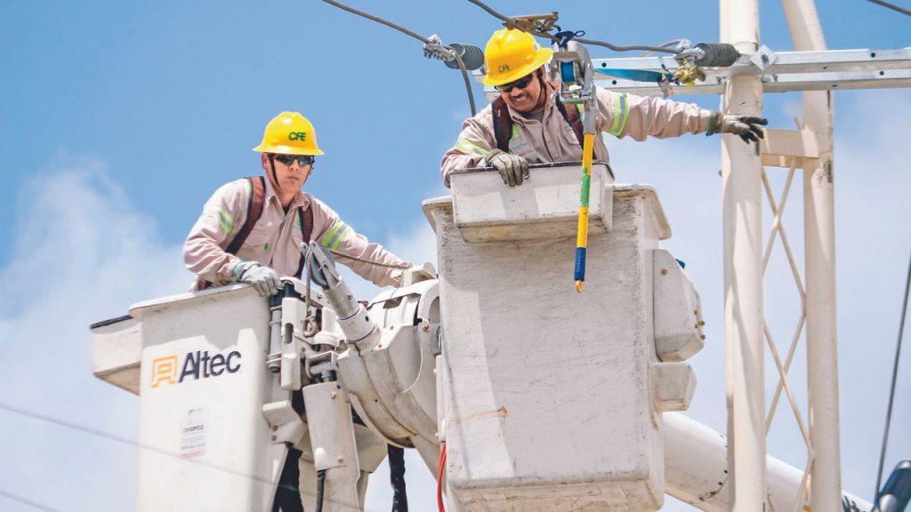 Ingresos de la CFE en 2025: Costos operativos y contexto de mercado