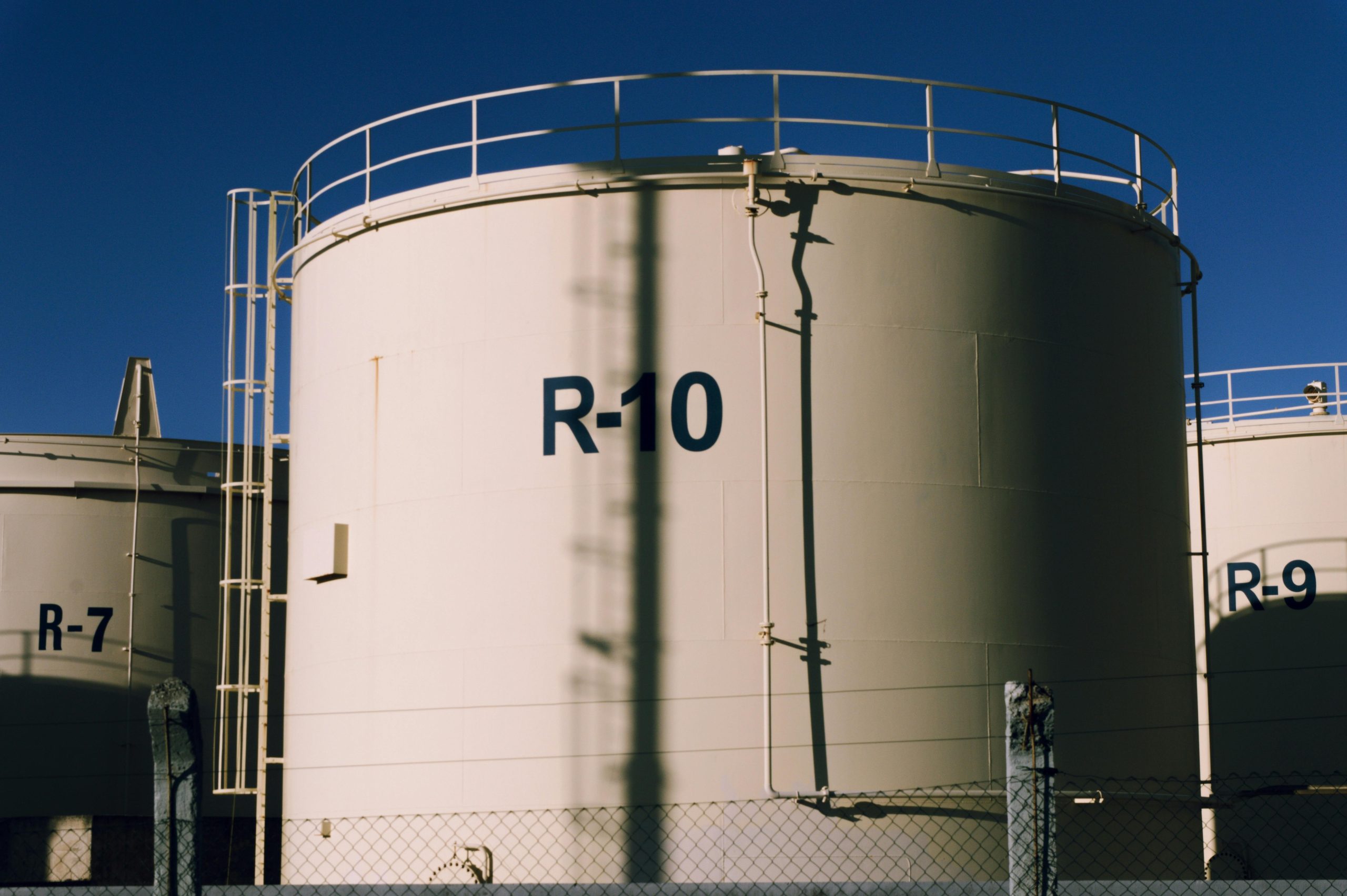 Falta de regulación afecta sector energético