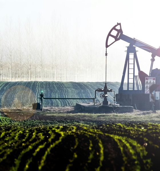 Pemex planearía fracking para 8 campos