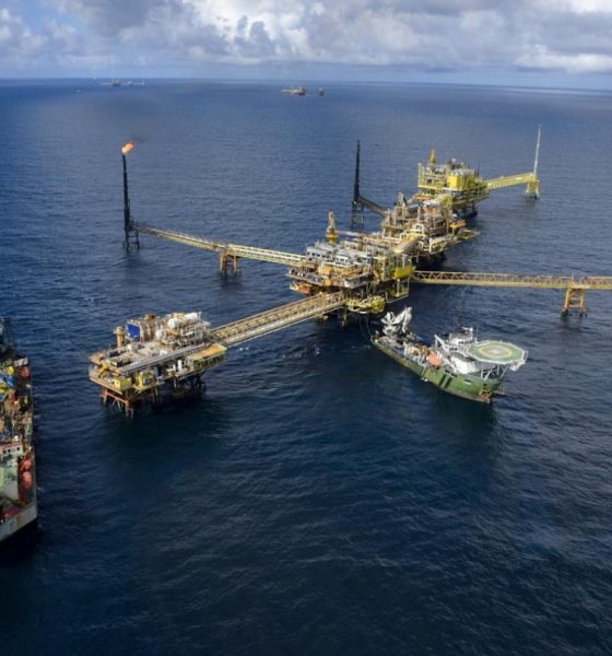 Pemex reconoce 79 quejas contra proveedora de alimentos en plataformas