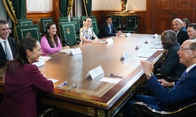 Presidenta Sheinbaum habla con inversionistas