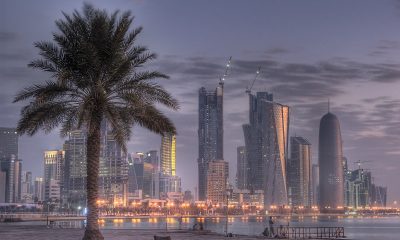 Qatar avanza en una reapertura parcial