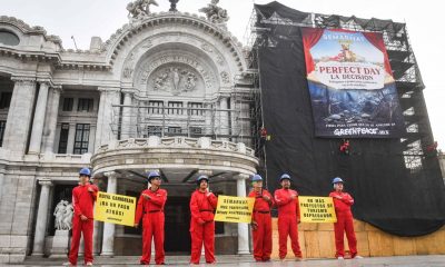 Greenpeace se manifiesta en Bellas Artes