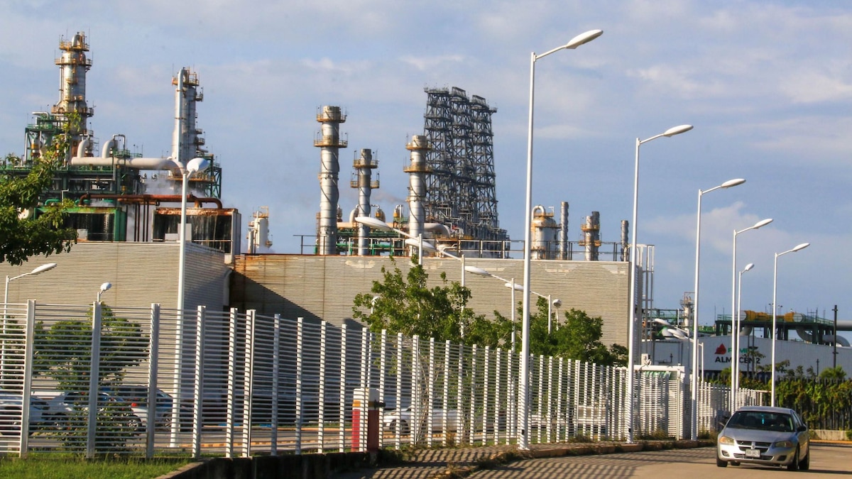 Sheinbaum prepara reforma de Pemex filiales